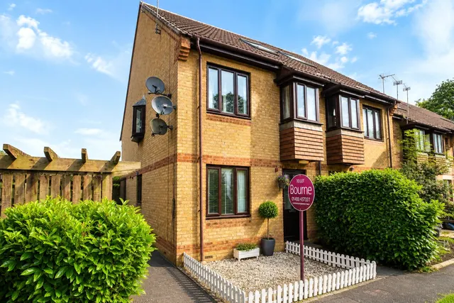 Perleybrooke Lane, Goldsworth Park, GU21, photo 1