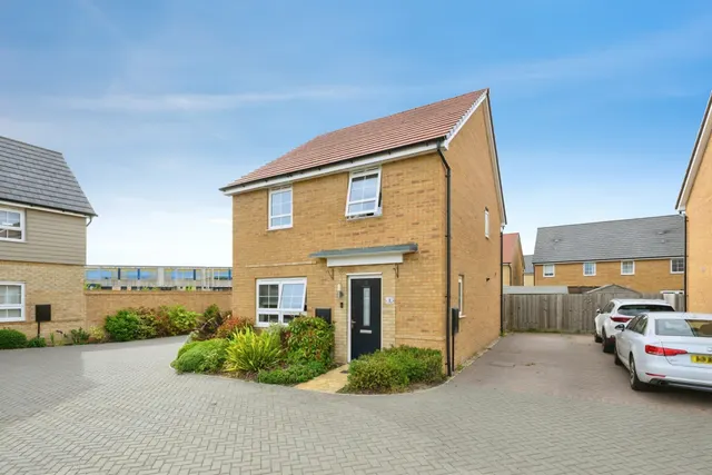 Meadley Place, Hampton Water, Peterborough, photo 1