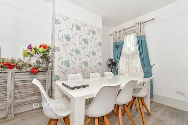Alexandra Road, Sheerness, ME12, photo 2