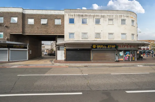 South Street, Gosport, PO12, photo 2