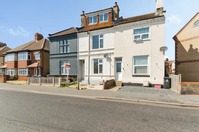 Oxford Road, Clacton-on-Sea, Essex, CO15, photo 1