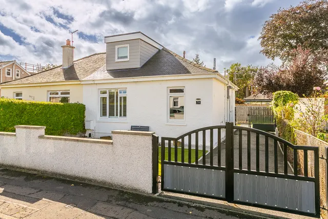 Moredun Park Gardens, Moredun, EH17, photo 2