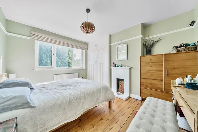 Photo 3 — Kingshurst Road, Lee, London, SE12