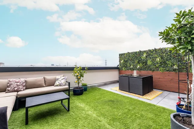 89 Plough Lane, London, SW17, photo 1
