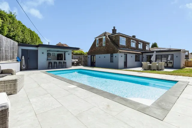 Stone Quarry Road, Chelwood Gate, Haywards Heath, photo 1