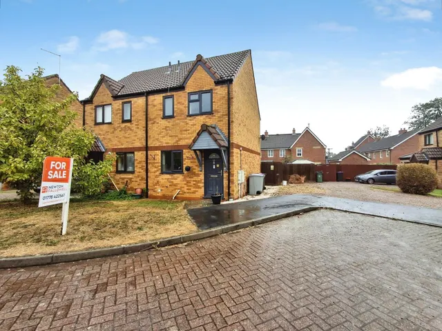 Beck Way, Thurlby, PE10, photo 1