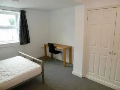 Neill Road, Sheffield, S11, photo 1