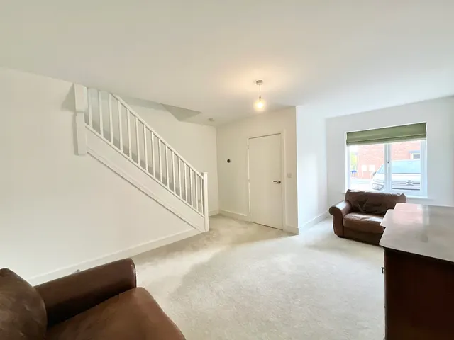 Pugin Road, Bramshall, ST14, photo 3