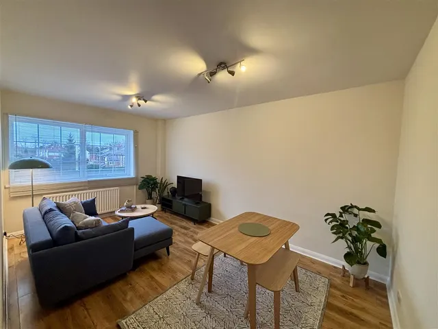 Manchester Road, Wilmslow, SK9, photo 1