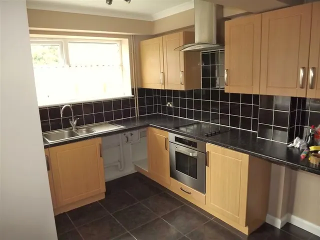 Photo 3 — Mildmay Road, Ipswich, IP3