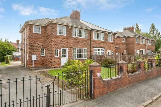 The Green, Bolton-Upon-Dearne, Rotherham, photo 1