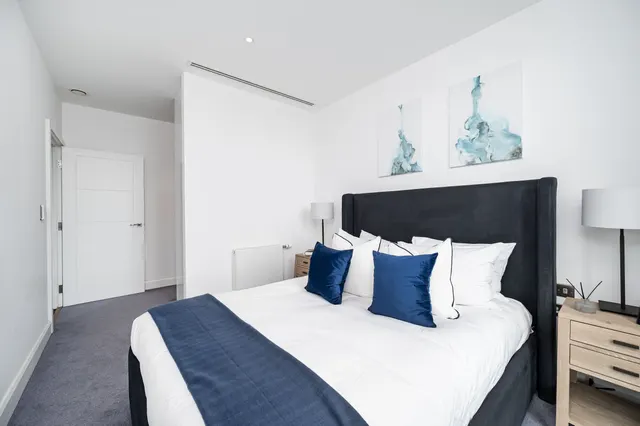 Flat 1304, Ostro Tower, London, photo 1