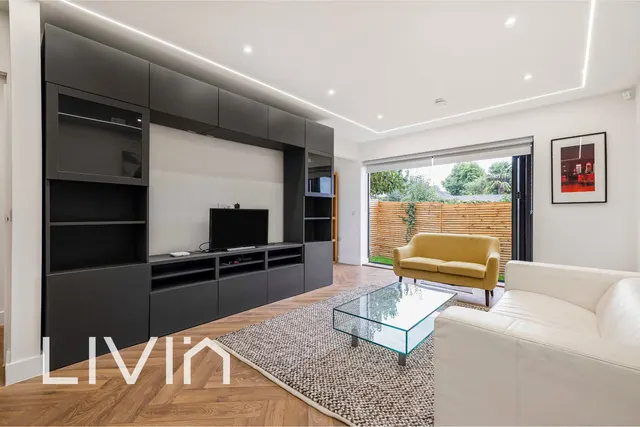 Newark Road, South Croydon, CR2, photo 1