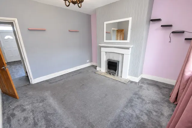 Eccleshill, Bradford, BD2, photo 3