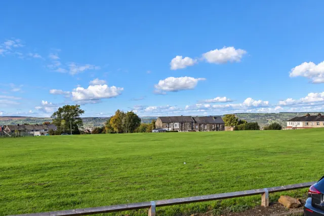 Eccleshill, Bradford, BD2, photo 2