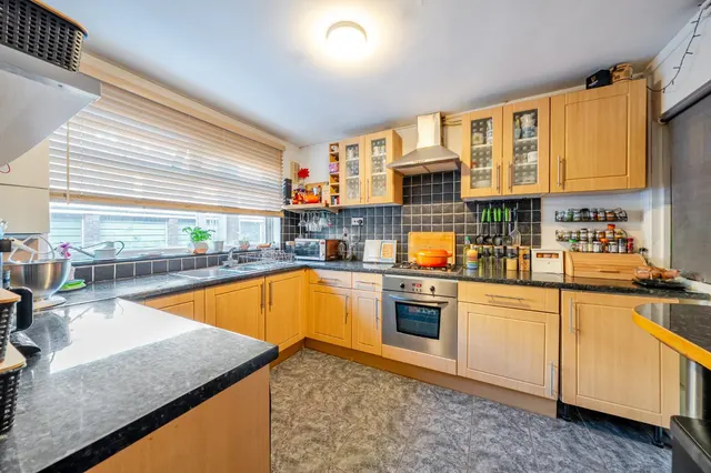Larch Close, Balham, SW12, photo 3