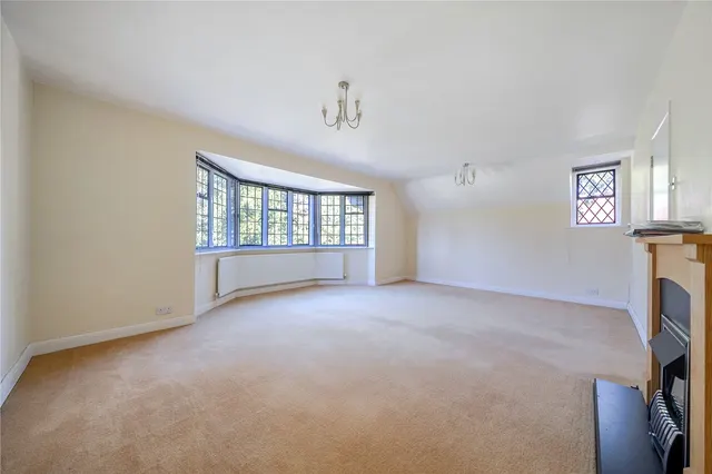 Chesham Road, HP6, photo 2