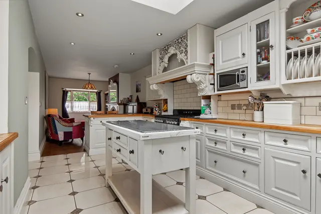 Coalpit Fields Road, Bedworth, CV12, photo 3