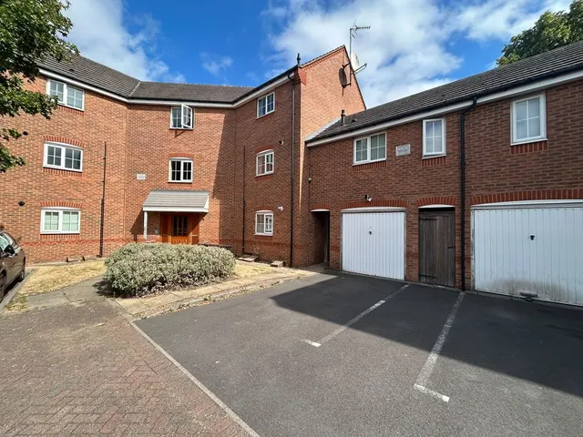 Walker Road, Walsall, WS3, photo 1