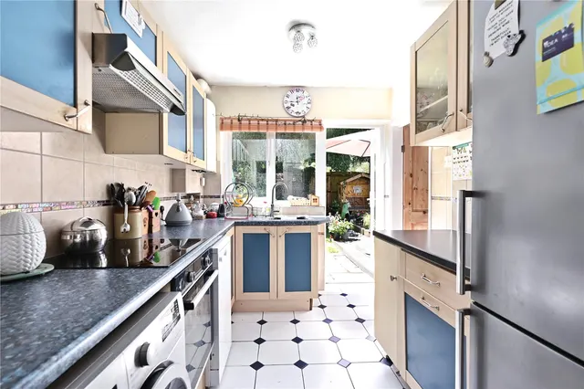 Photo 3 — Dart Road, Farnborough, GU14 9PA