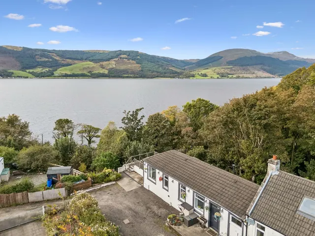 Shore Road, Cove, G84, photo 2