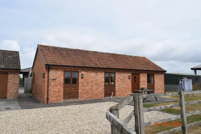 Southwick Road, Mark, TA9, photo 1
