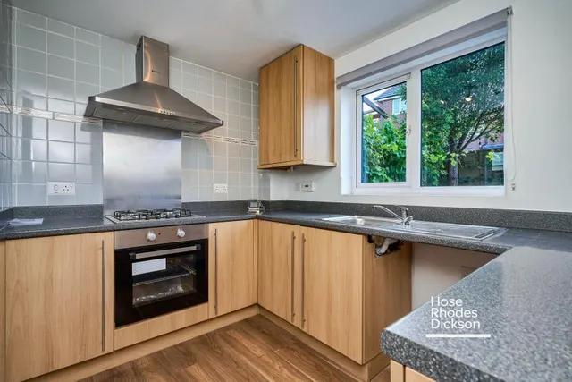 Haven Close, East Cowes, PO32, photo 2