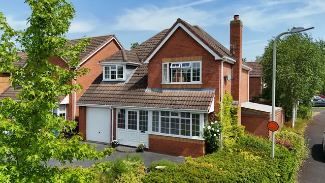 Kingsley Drive, Muxton, Telford TF2 8DH, photo 1