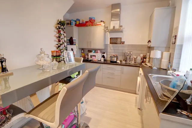 Agincourt Street, Heywood, OL10, photo 2