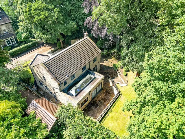 Newlay Grove, Horsforth, LS18, photo 1