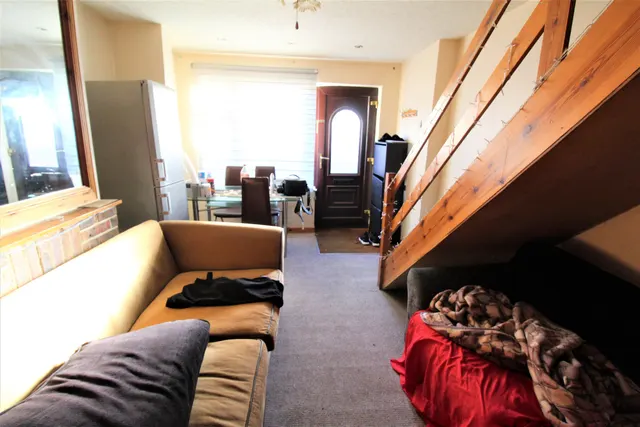 Photo 3 — Grove Road, Grays, Essex, RM17 6JY