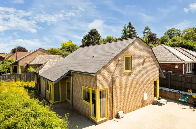 Springvale Road, Winchester, SO23, photo 1