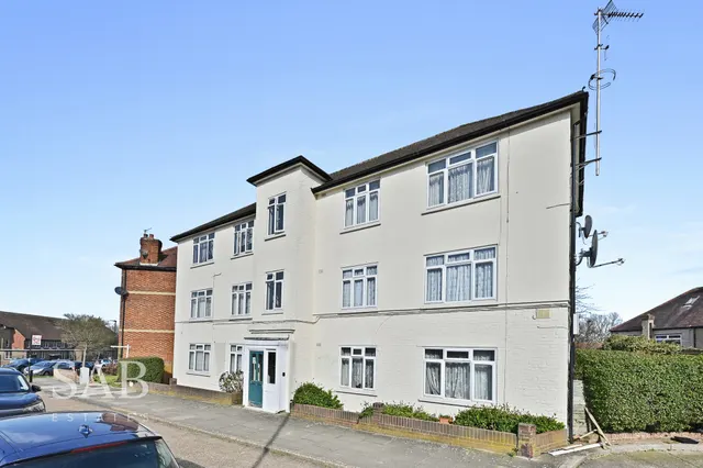 Ruislip Road, Greenford, UB6, photo 1