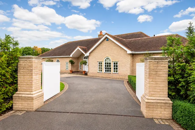The Avenue, Godmanchester, PE29, photo 1