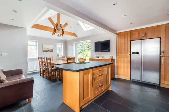 Photo 2 — 19 Highfield Road, Ringwood, BH24 1RG