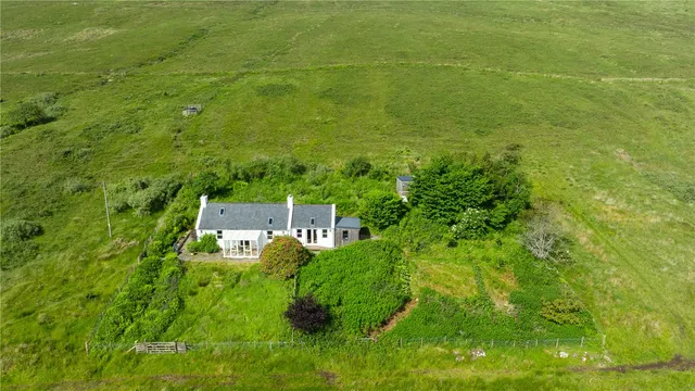 Photo 2 — Rowan Cottage, Glenbrittle, Carbost, Isle of Skye, IV47 8TA