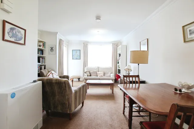 Photo 3 — Wellbrook Way, Girton, CAMBRIDGE