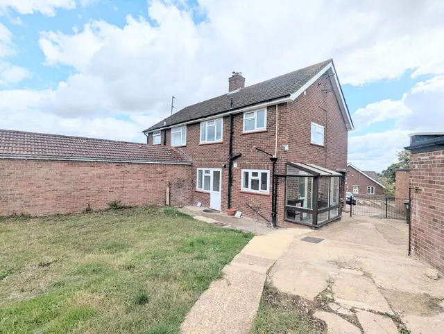 Swift Close, Bedford, MK41, photo 1