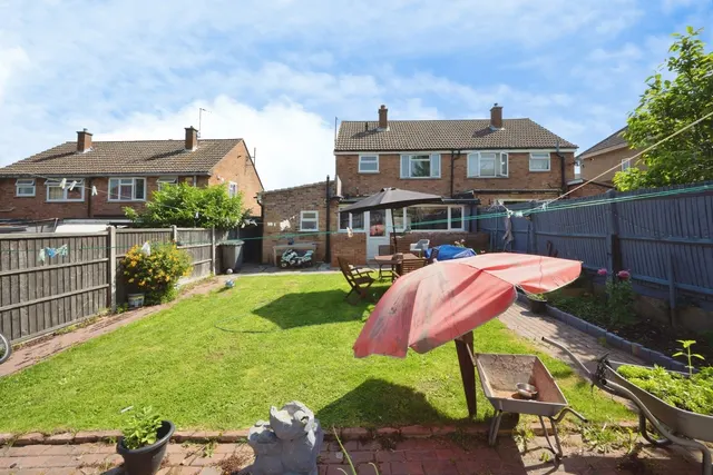 Photo 3 — Wyatt Road, Kempston, Bedford, Bedfordshire, MK42