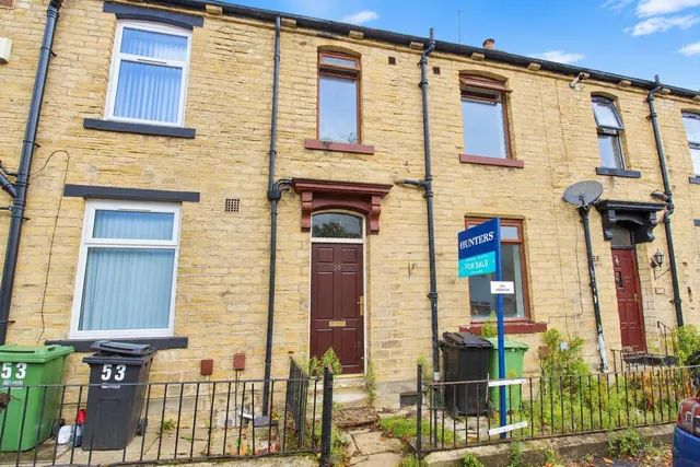 Bagley Lane, LS28 5LY, photo 1