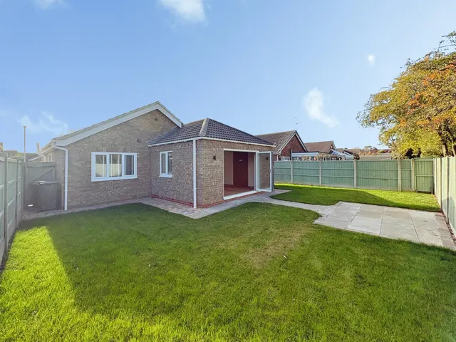 Conway Drive, North Hykeham, LN6, photo 2