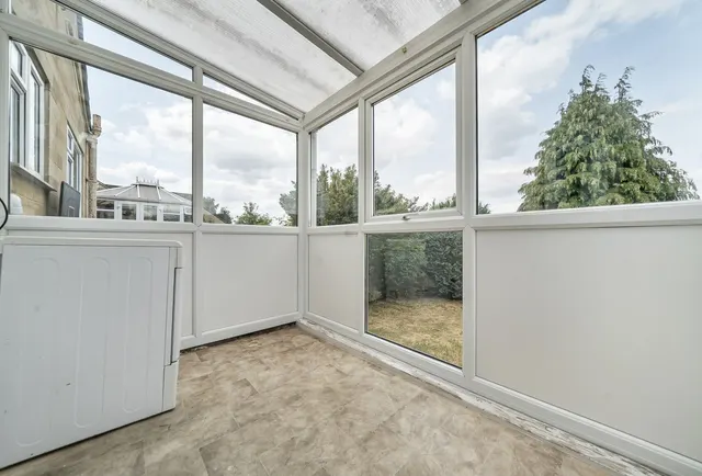 Photo 2 — Holcombe Close, Somerset, Bathampton, BA2 6UR