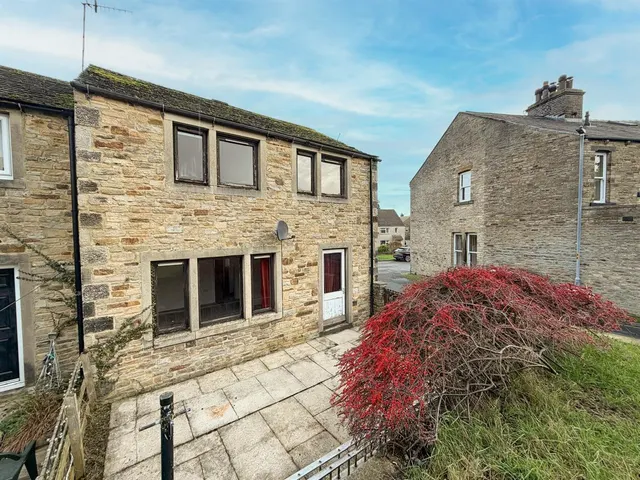 Meadow Lane, Cononley, BD20 8NB, photo 1