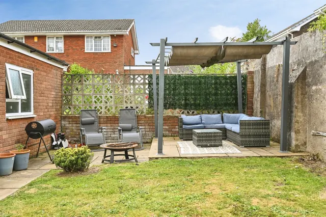 Tree Bank Close, Runcorn, WA7, photo 2