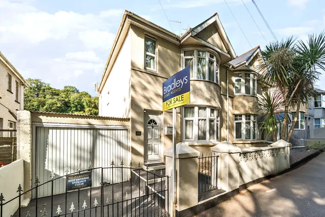 Teignmouth Road, Torquay, TQ1