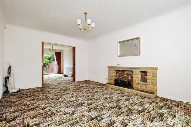 Photo 3 — Appledore Avenue, Wollaton, Nottingham, NG8