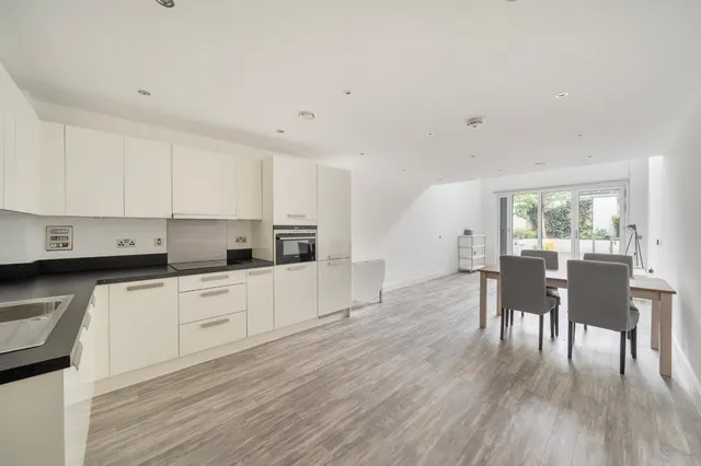 Junction Road, Tufnell Park, N19, photo 3