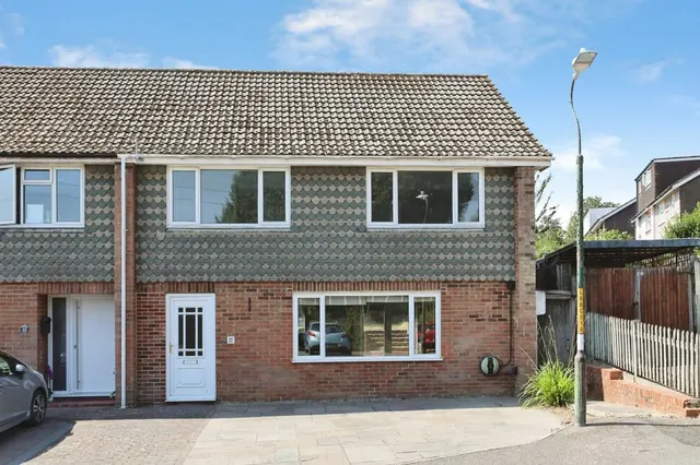 Beagles Wood Road, Pembury, TN2, photo 1