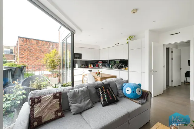 Pinnacle Close, London, N10, photo 3