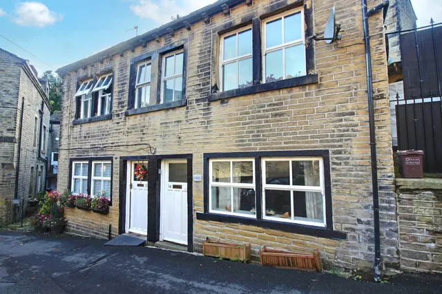 Cobblers Cottage, Luddenden, HX2, photo 1